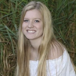 Meet your Posher, Leah